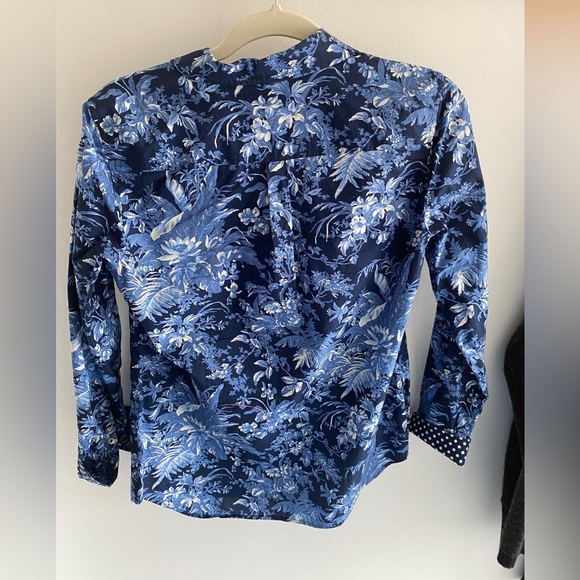 Talbots all cotton, XS, blue + white floral + polka dot button down blouse. - Picture 2 of 10